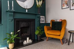 Sitting Room- click for photo gallery